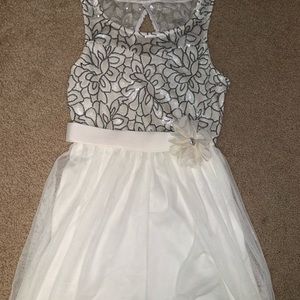 White flowery dress